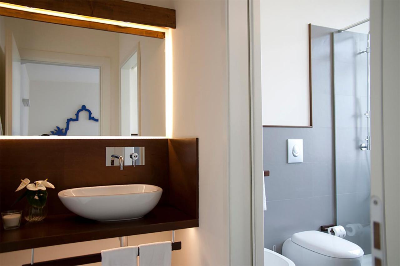 Foyer Rooms & Suites Affittacamere Cagliari Extérieur photo