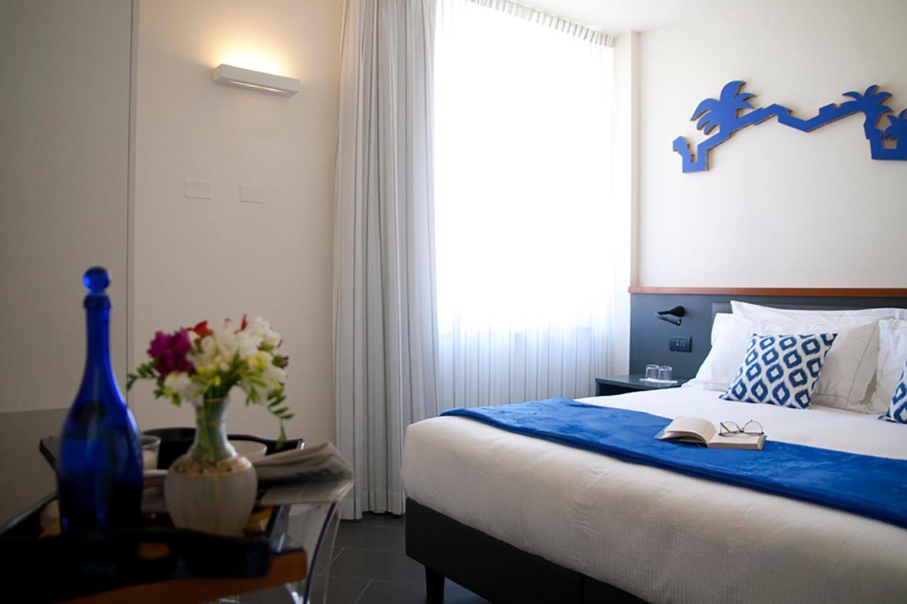 Foyer Rooms & Suites Affittacamere Cagliari Extérieur photo