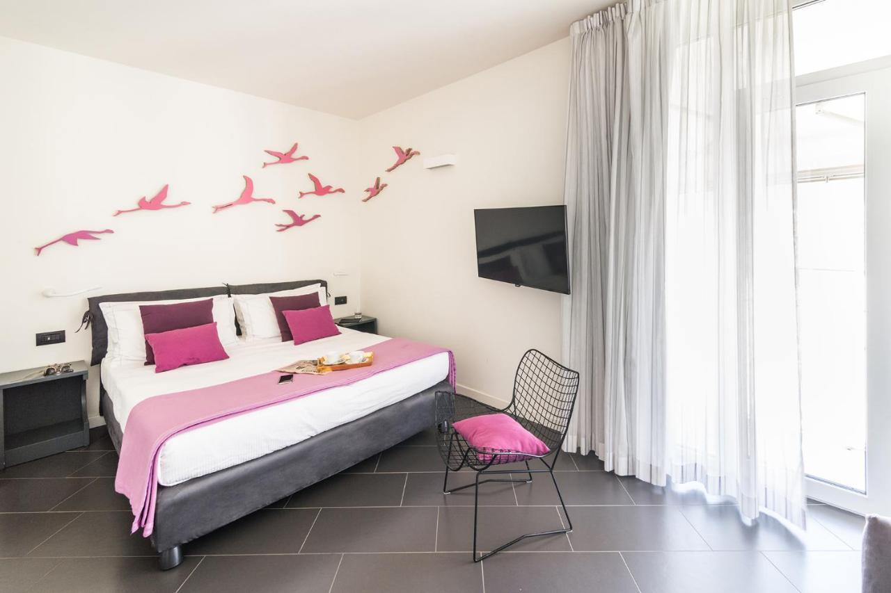 Foyer Rooms & Suites Affittacamere Cagliari Extérieur photo