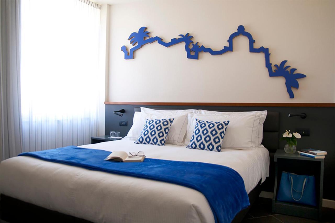 Foyer Rooms & Suites Affittacamere Cagliari Extérieur photo
